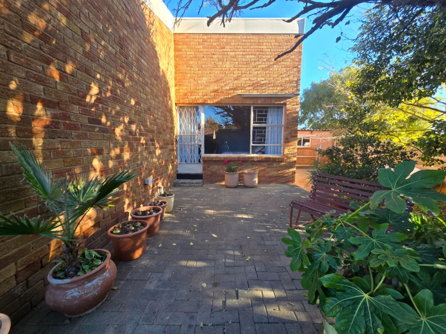 4 Bedroom Property for Sale in Universitas Ridge Free State